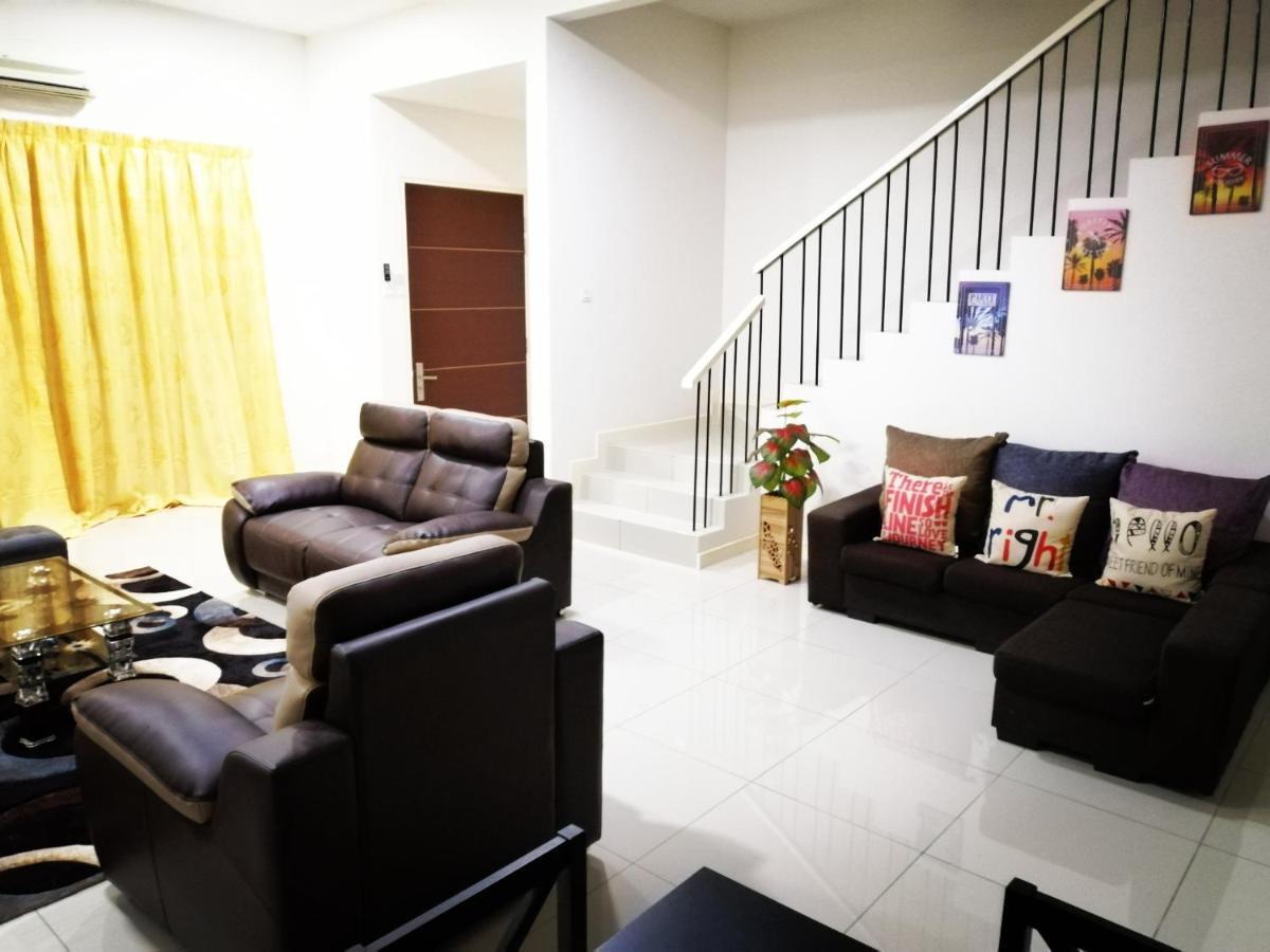 A&D Home-Stay @Kota Warisan, 세팡 외부 사진