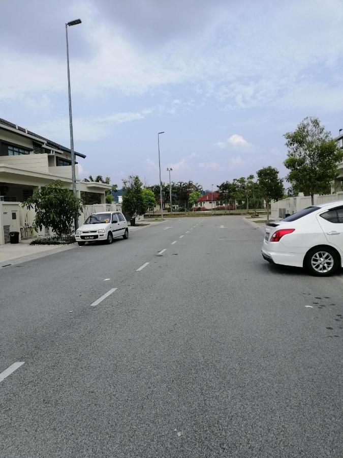A&D Home-Stay @Kota Warisan, 세팡 외부 사진